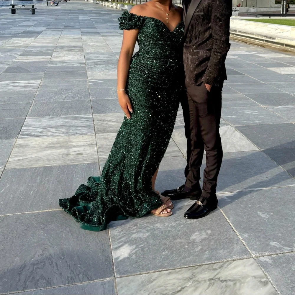 Gorgeous green dress by Abby Lee - Picture 6 of 8